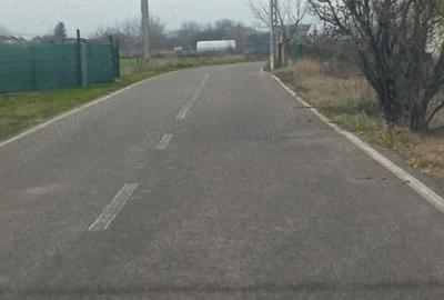 Teren de 2000 mp, în Pleașa - 3