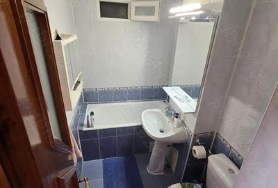 Particular vand Apartament decomandat 3 camere ultracentral Infratirii - 2