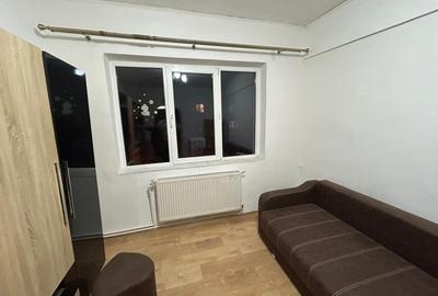 Garsoniera renovata in P.Tineretului etaj 3 - 3
