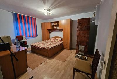 Casă individuală cu 3 camere în Central