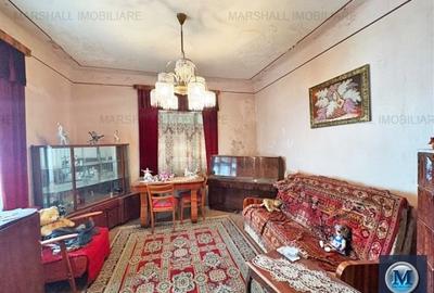 Casă cu 4 camere cu Garaj în P-ța Mihai Viteazu