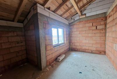 Duplex la rosu cu 3 camere | Mosnita Veche | Padurea Bistrei - 5