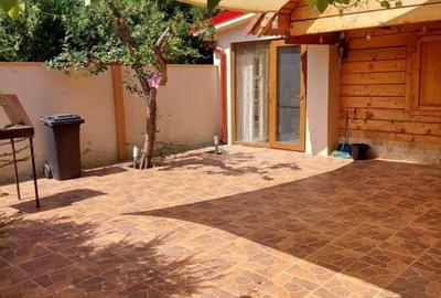Casă individuală cu 5 camere în Central
