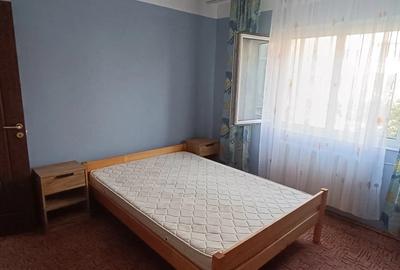 Inchiriez apartament 3 camere - 6