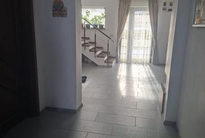Casă cu 4 camere cu Teren 1000 Mp în Boldești - 3