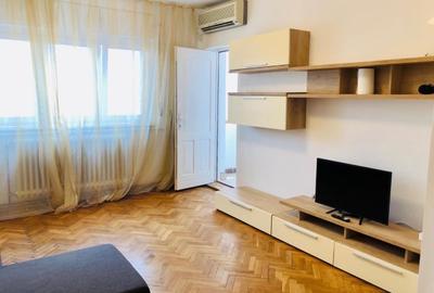 Apartament cu 4 camere decomandat în Punctele Cardinale - 1