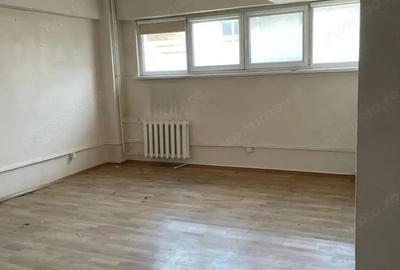 Spațiu comercial, de 353 mp, în Central - 1