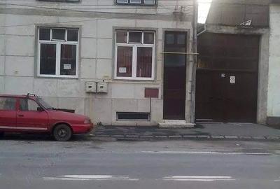 Spațiu comercial, de 120 mp, în Central - 1