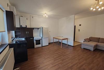 Garsonieră semidecomandată, mobilată în Tractorul - 3