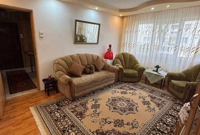 Apartament cu 3 camere semidecomandat în Craiovița Nouă - 6