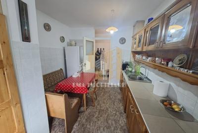 Apartament 3 camere Strada Gloriei Tractoru Brasov - 6
