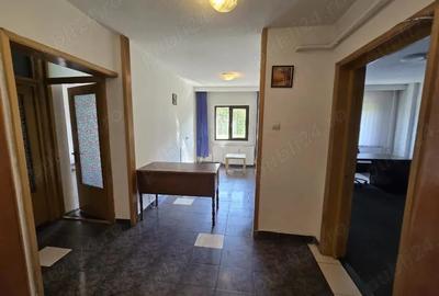 Uitracentral,Ploiesti, Republicii,inchiriez ap 2 camere ,parter - 4