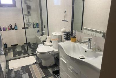 Casa de vanzate in Campineanca , parter etaj, 360 mp utili , - 1