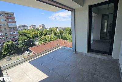 Apartament cu 3 camere în Berceni