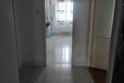 Ap 3 camere zona BRD B-dul Decebal - 1