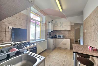 Casă cu 4 camere cu Teren 371 Mp în Universitate - 2