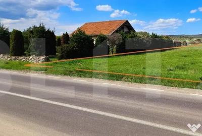 Teren de 2100 mp, în Central