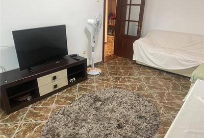 Apartament 3 camere , zona centrala -Inspectoratul Scolar ,d - 9