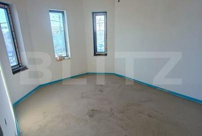 Casă cu 5 camere cu Teren 336 Mp în Blejoi - 7