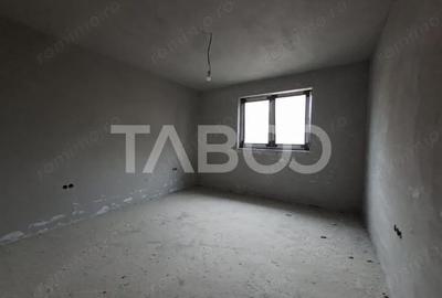 Casă cu Teren 546 Mp în Tineretului