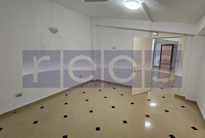 Casă individuală cu 5 camere cu Canalizare în Domenii - 2