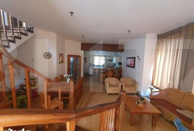 Casă cu 6 camere cu Teren 1600 Mp în Sânmihaiu Român - 1
