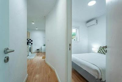 Garsonieră decomandată în P-ța Universității - 2