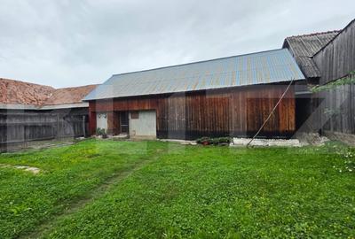 Casa de vanzare, cu 4 camere, 80 mp, satul Doroslea - 2