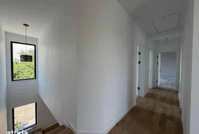Casă cu 5 camere cu Teren 410 Mp în Corbeanca - 8
