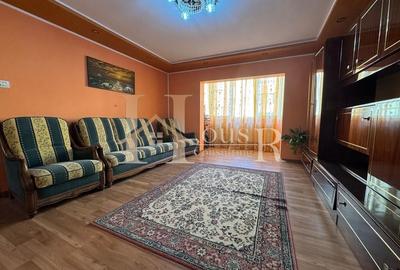 Etaj 2.Bloc izolat.Centrala proprie.Vedere 2 parti - 2