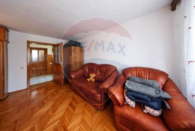 Vila cu 4 camere de vanzare in zona Florilor - 12