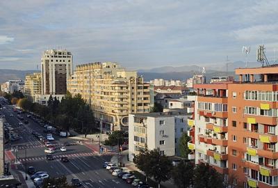 Apartament 2 camere, 2 balcoane + terasa,decomandat, Bv Decebal - 2