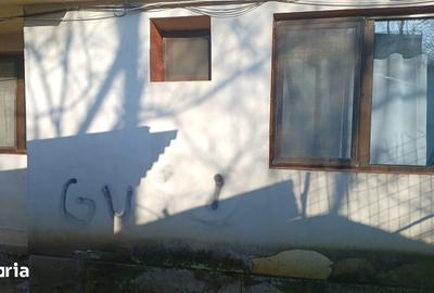 Apartament cu 3 camere semidecomandat în Central - 3