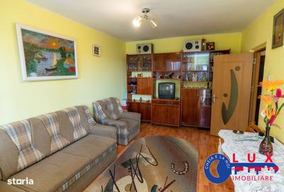 Apartament cu 2 camere decomandat în Piața Veche - 12