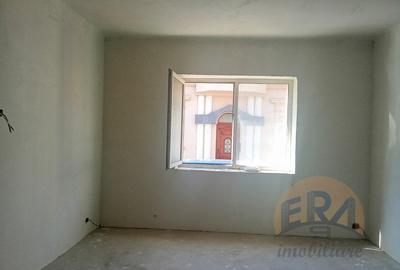 Apartament 3 camere  la casa cu curte comuna zona centrala, Str. Augustin - 4