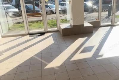 Spațiu comercial, de 63 mp, în Traian - 3