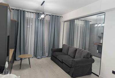 Apartament cu 2 camere decomandat în Titan