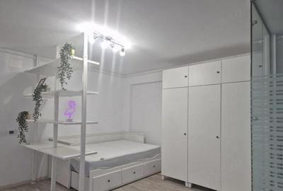 Garsonieră semidecomandată în Nerva Traian - 1