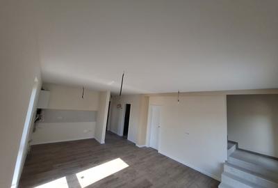 Casă cu 4 camere în Moșnița Veche - 2