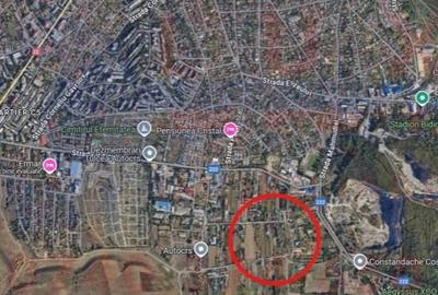 Teren de 3000 mp, în Central