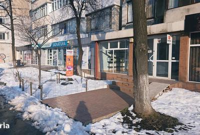 Spațiu comercial, de 44 mp, în Micro 14 - 16