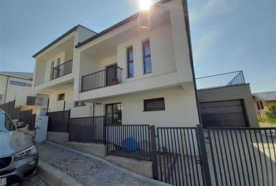 Vanzare casa alipita tip duplex cu garaj in Chinteni zona deosebita aproximativ