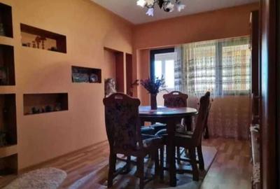 Apartament cu 3 camere decomandat în Central - 4