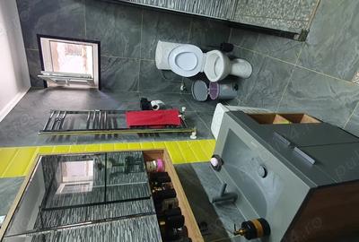 Vand casa 3 camere, 2 bai, 80 m , teren 350 m , foisor - 3