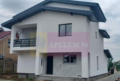 Casă cu 5 camere cu Teren 435 Mp în Săbăreni - 4