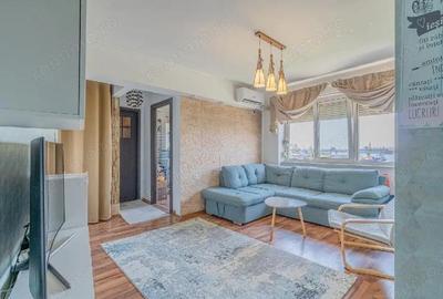 Apartament 3 camere | Piata Ovidiu | Vedere spre mare si port - 2
