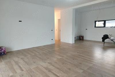 Casă cu 3 camere cu Teren 515 Mp în Ciofliceni - 1