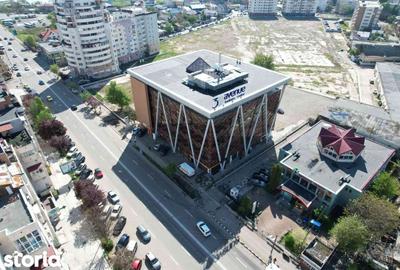 Spațiu comercial, de 83.2 mp, în Central - 1