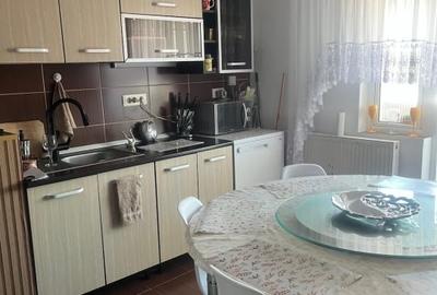 Vanzare apartament 3 camere, decomandat, renovat integral - 12