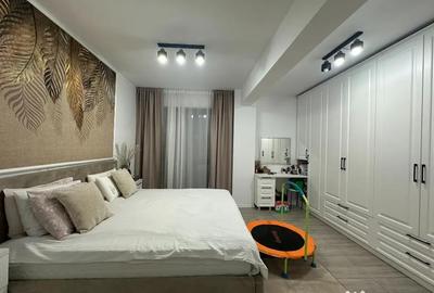 Apartament cu 3 camere decomandat în 9 Mai - 1